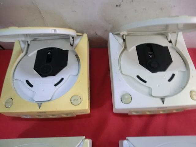 40：SEGA Dreamcast 3000　ゲームソフト　各4点　ジャンク