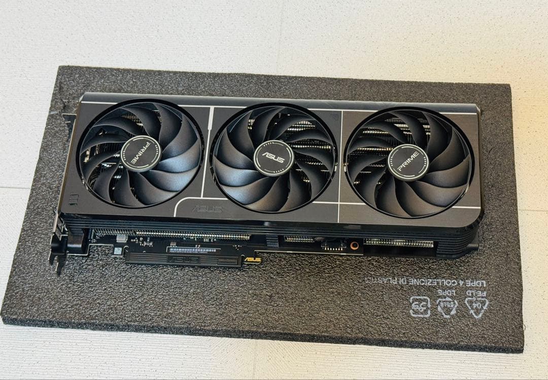 ASUS PRIME GeForce RTX 5070 Ti グラフィックカード