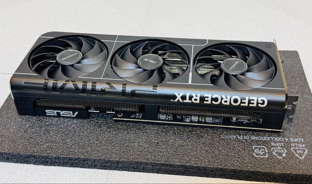 ASUS PRIME GeForce RTX 5070 Ti グラフィックカード