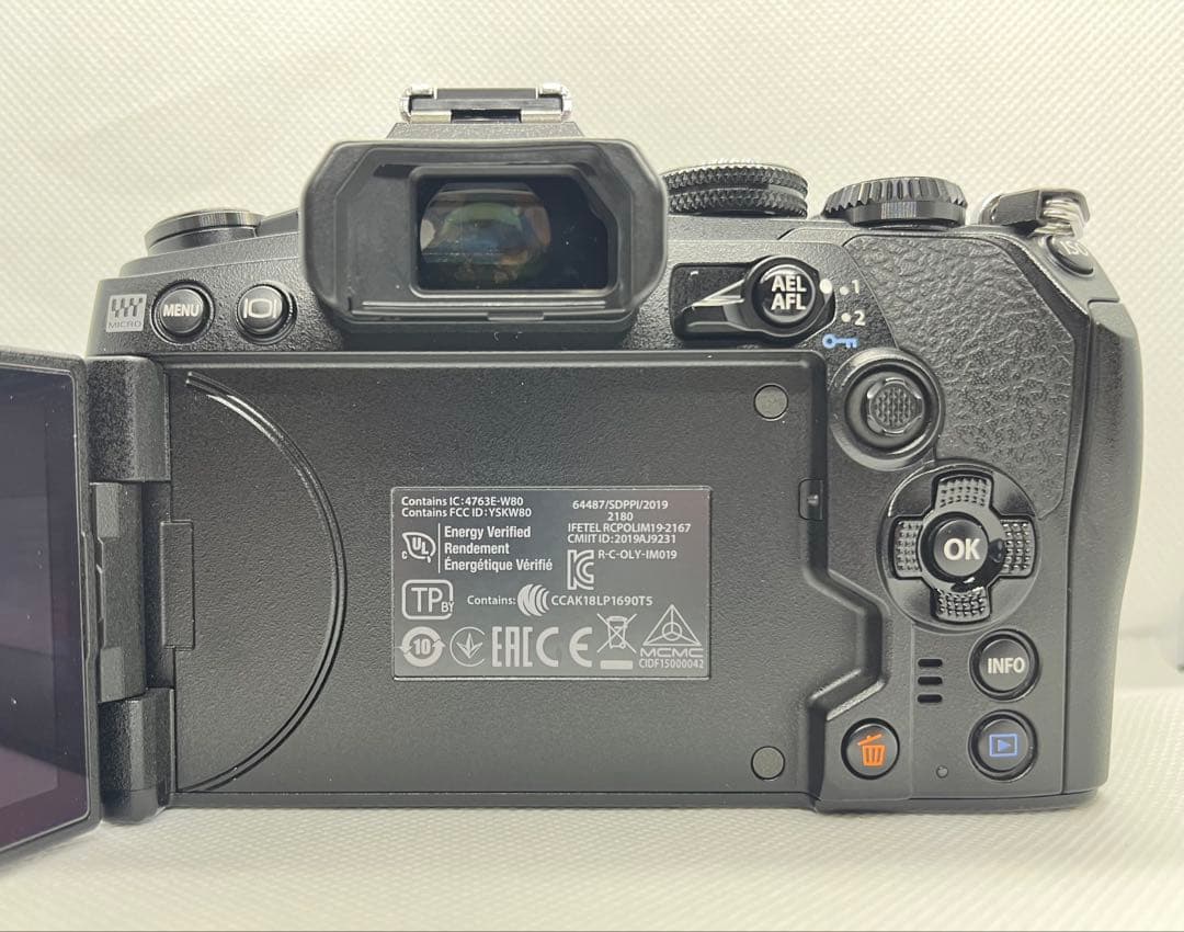 ショット8320回OLYMPUSOM-DE-M1 Mark IIIバッテリー2個