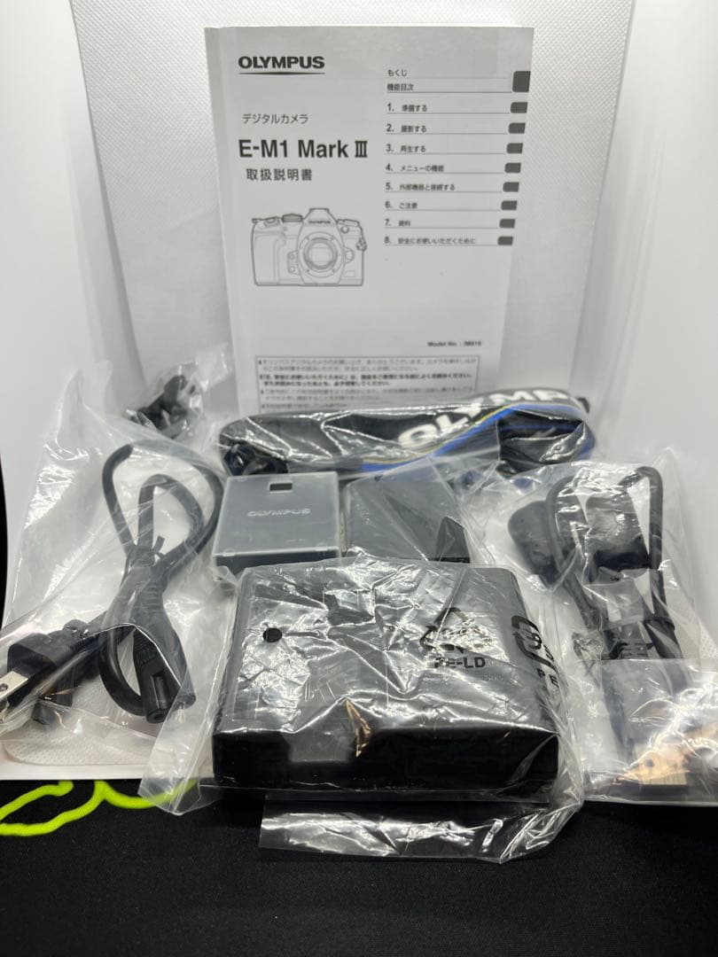 ショット8320回OLYMPUSOM-DE-M1 Mark IIIバッテリー2個