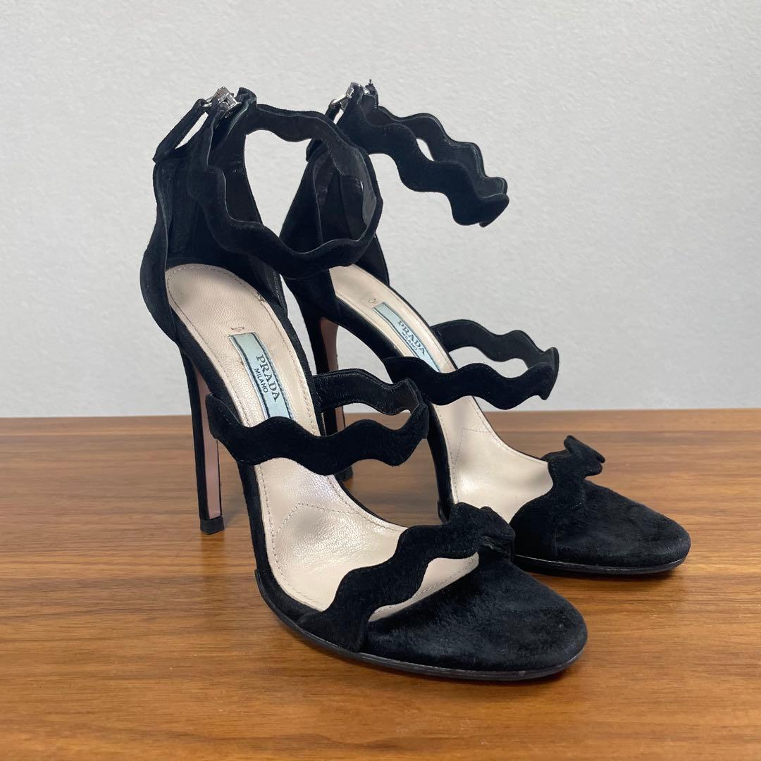 【極美品】PRADA★3連スカラップカット　サンダル　ハイヒール　スエード　黒