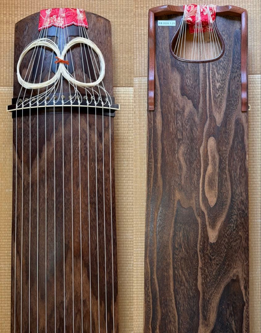角巻 並甲 すだれ彫 蒔絵装飾 13絃箏（琴）猫足 付属品多数 練習用