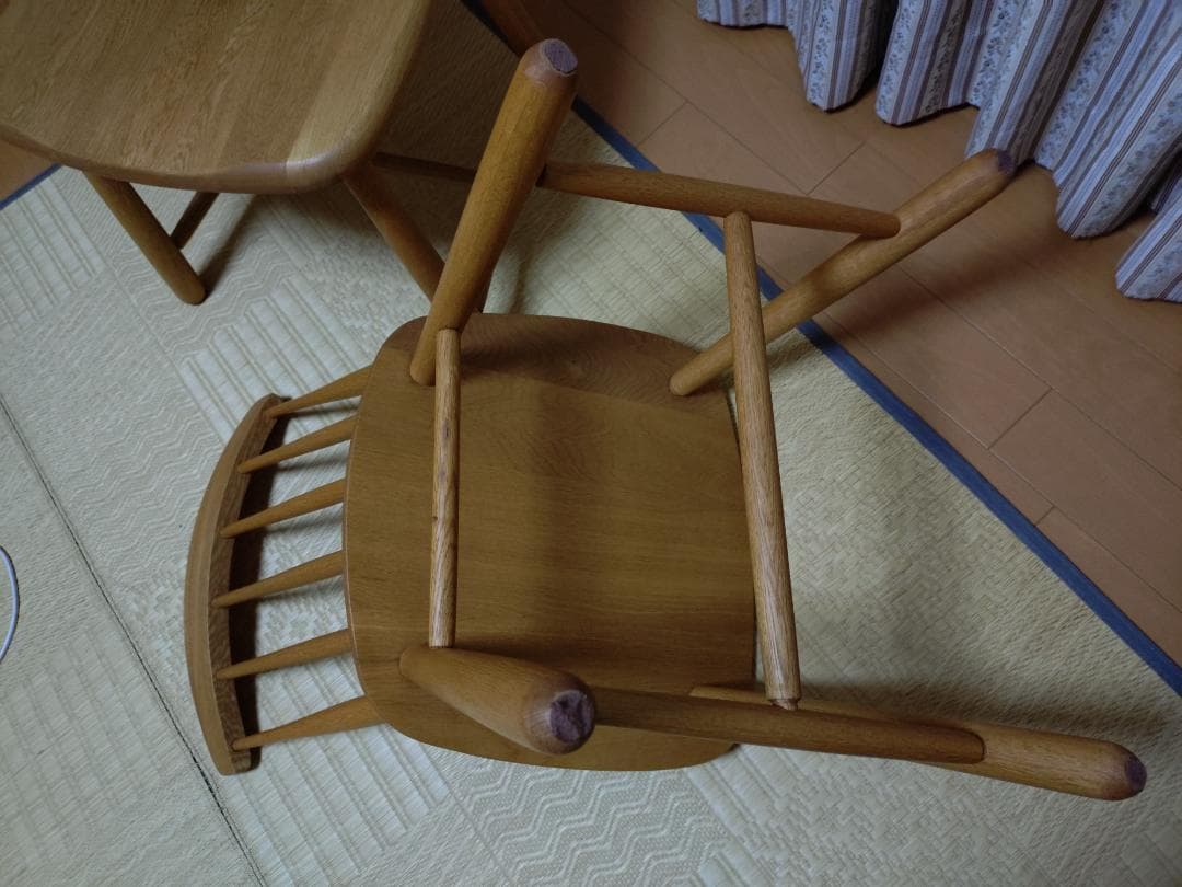 木製ダイニングチェア スピンドルバック