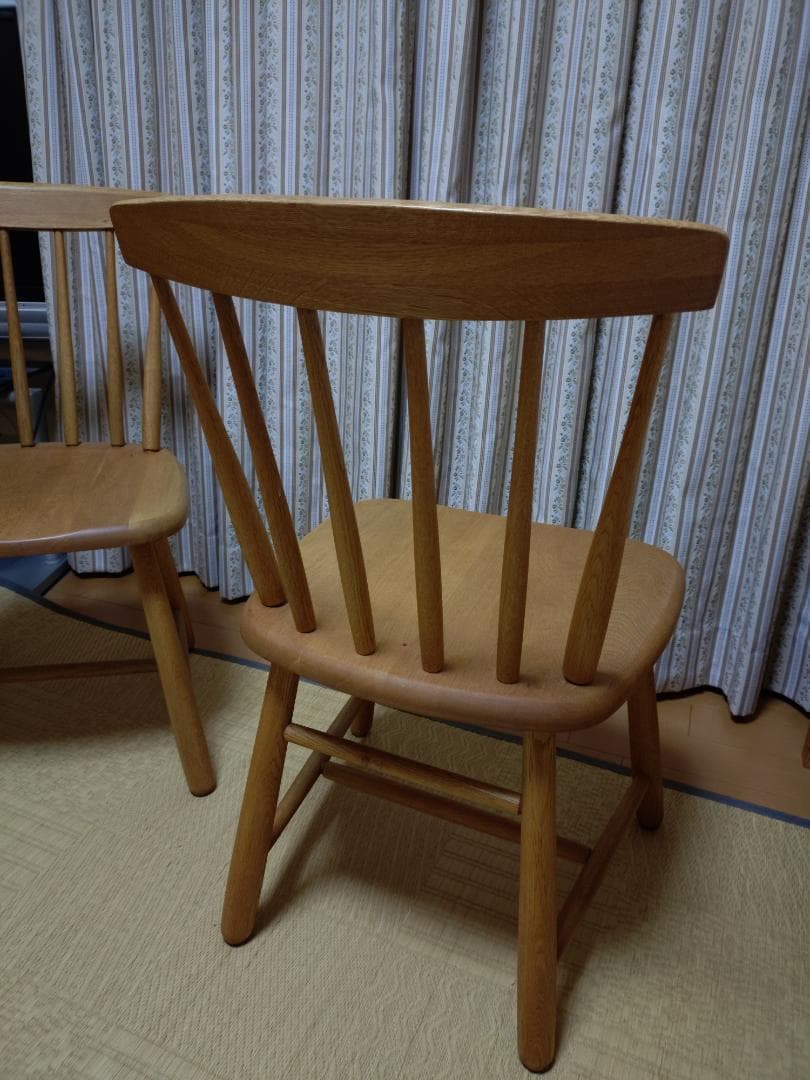 木製ダイニングチェア スピンドルバック