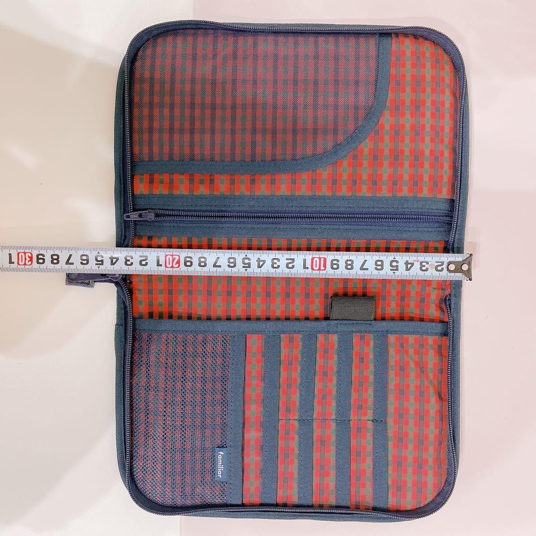 【新品】ファミリア　母子手帳ケース　刺繍デザイン