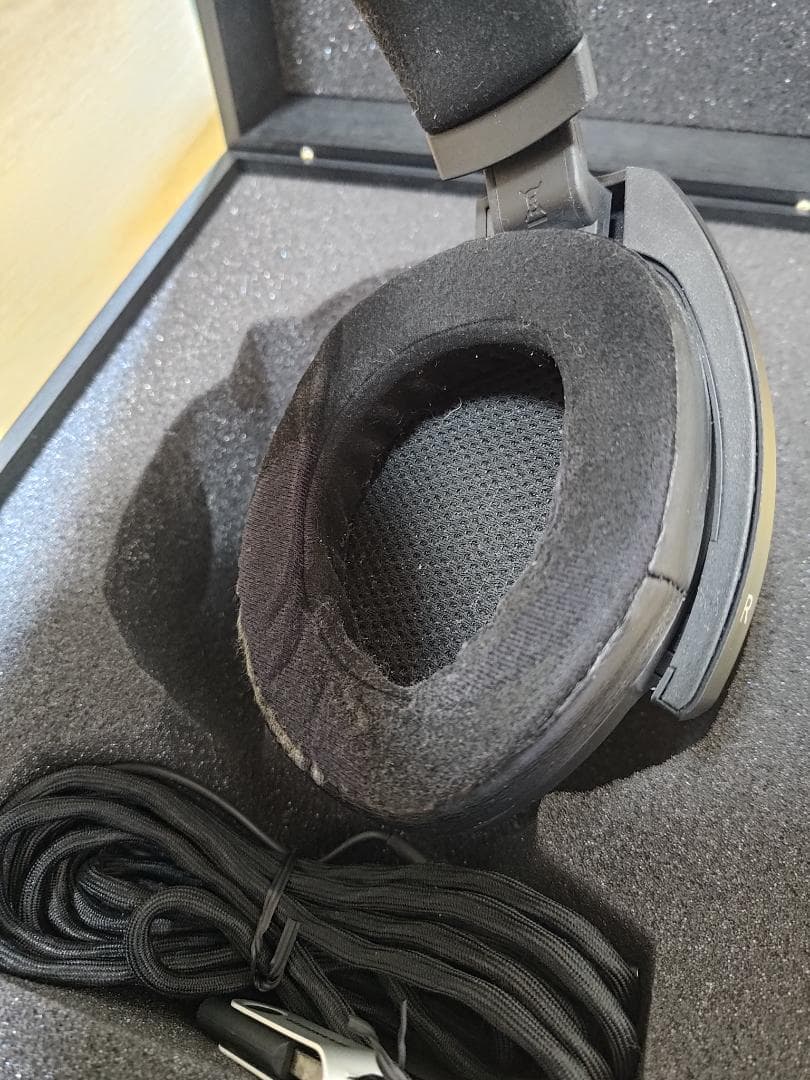 ヘッドホン Sennheiser HD 820