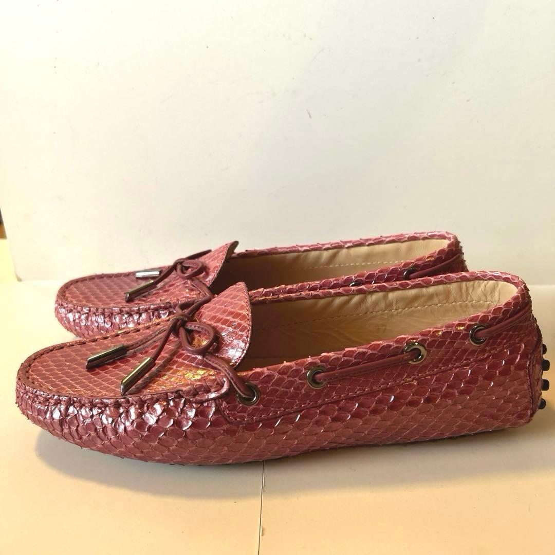 未使用　TOD'S トッズ　パイソン　ドライビングシューズ 37