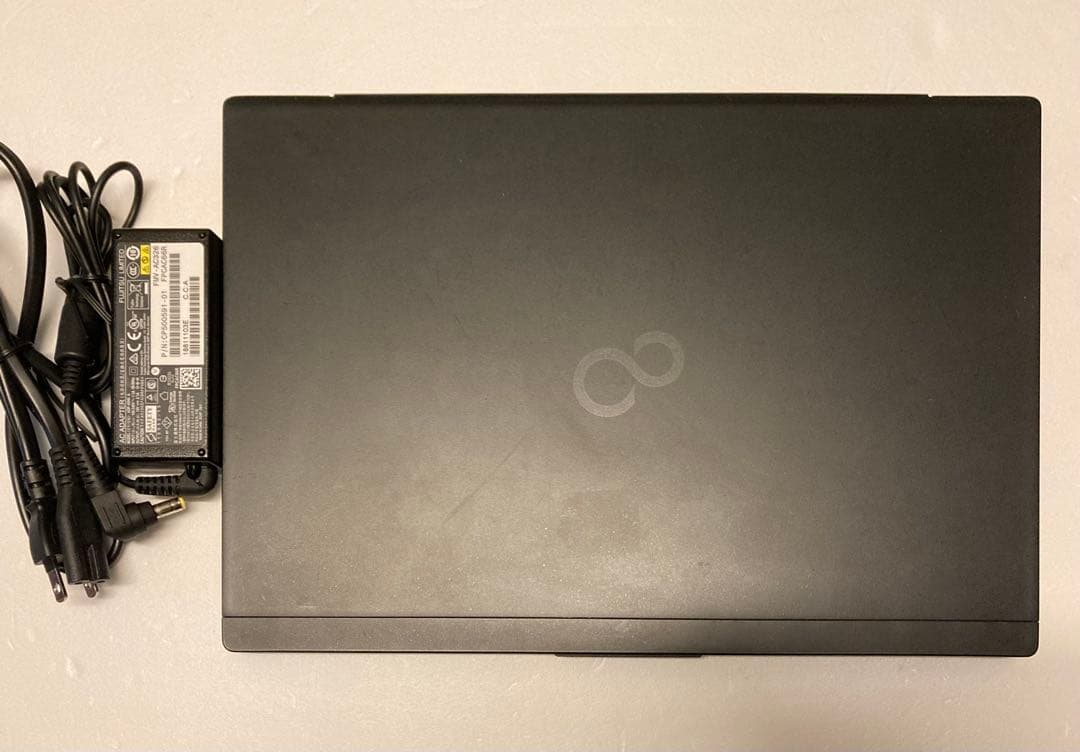 富士通LIFEBOOK U939B i5 8365U 8GB/256 GB