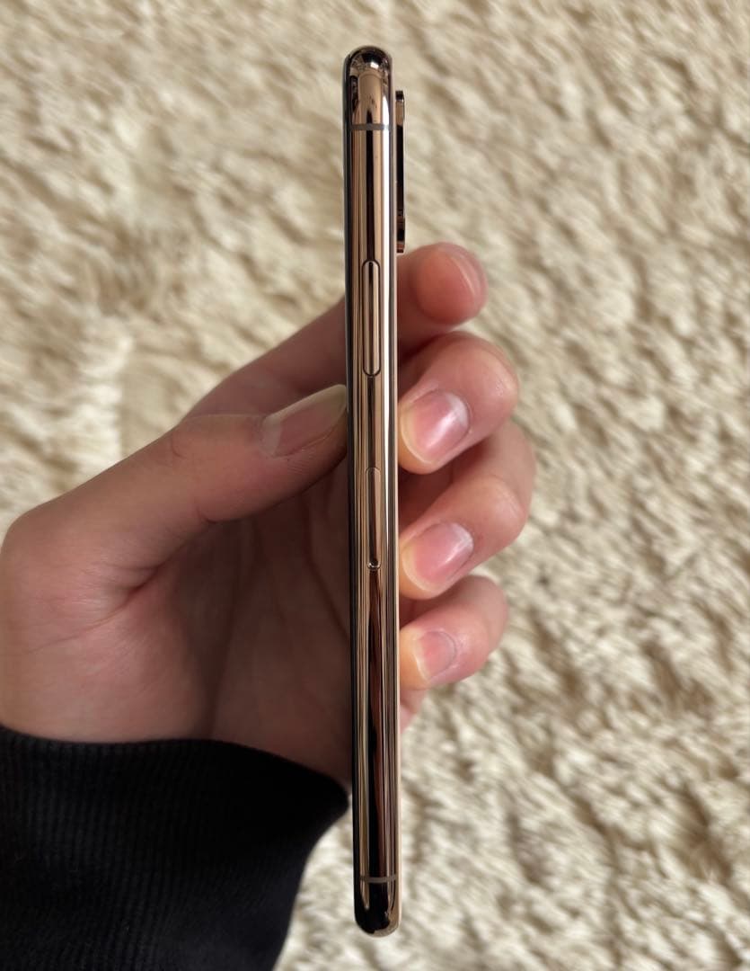 シ*ラ様 【美品】Apple iPhone XS 本体 ゴールド 512GB