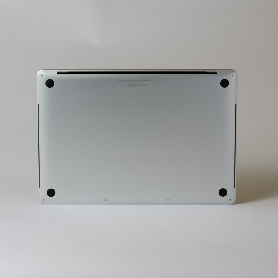 MacBook Pro 2016 15インチ i7 16GB 512GB US