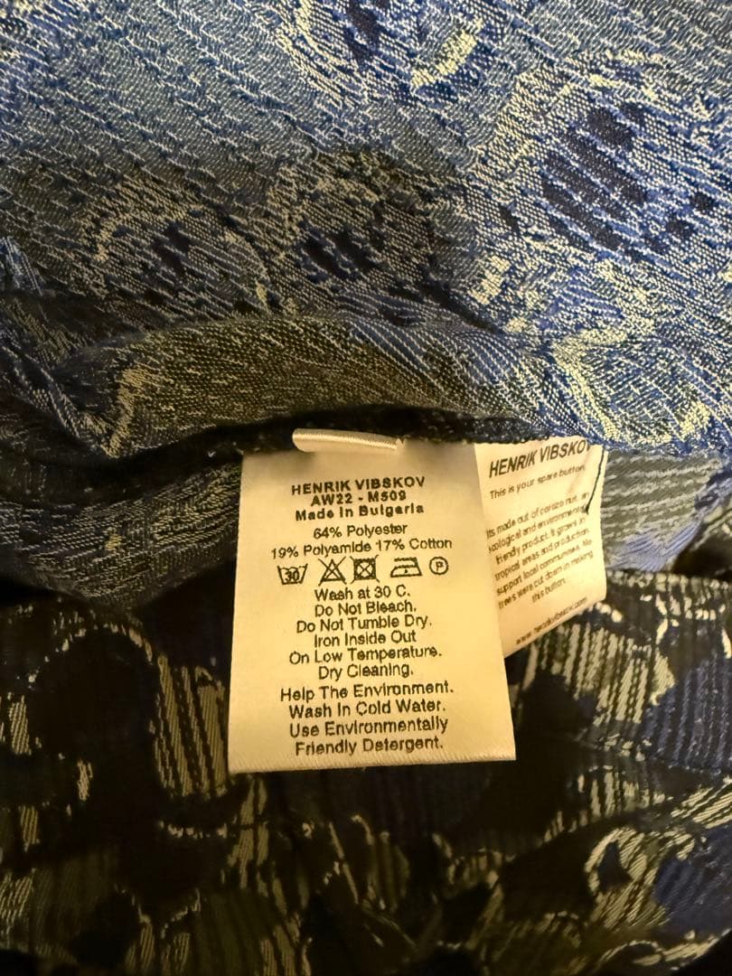 ヘンリックヴィブスコフ　花柄スラックス 青と黒