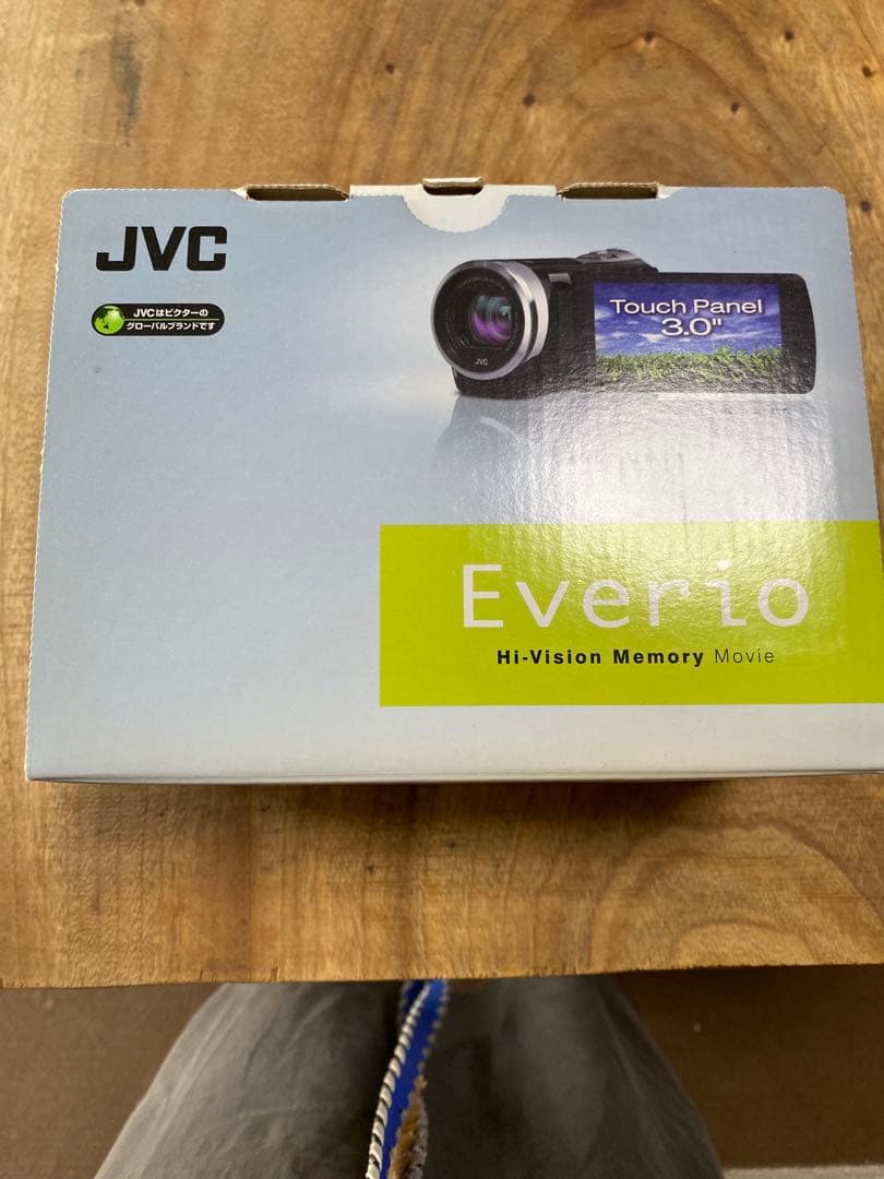 ビデオカメラ JVC Everio GZ-HM390W
