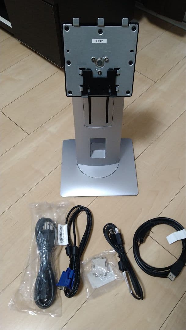 HP EliteDisplay E242 24インチモニター