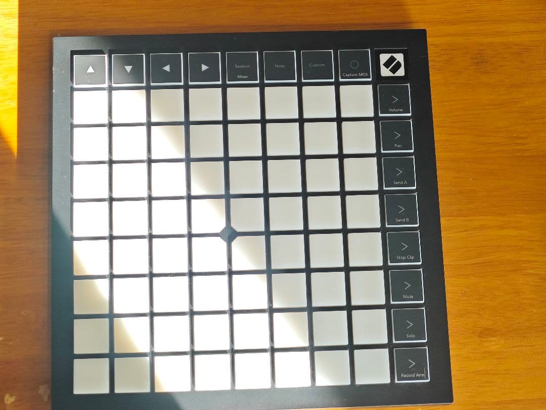 DTM・DAW Novation Launchpad X