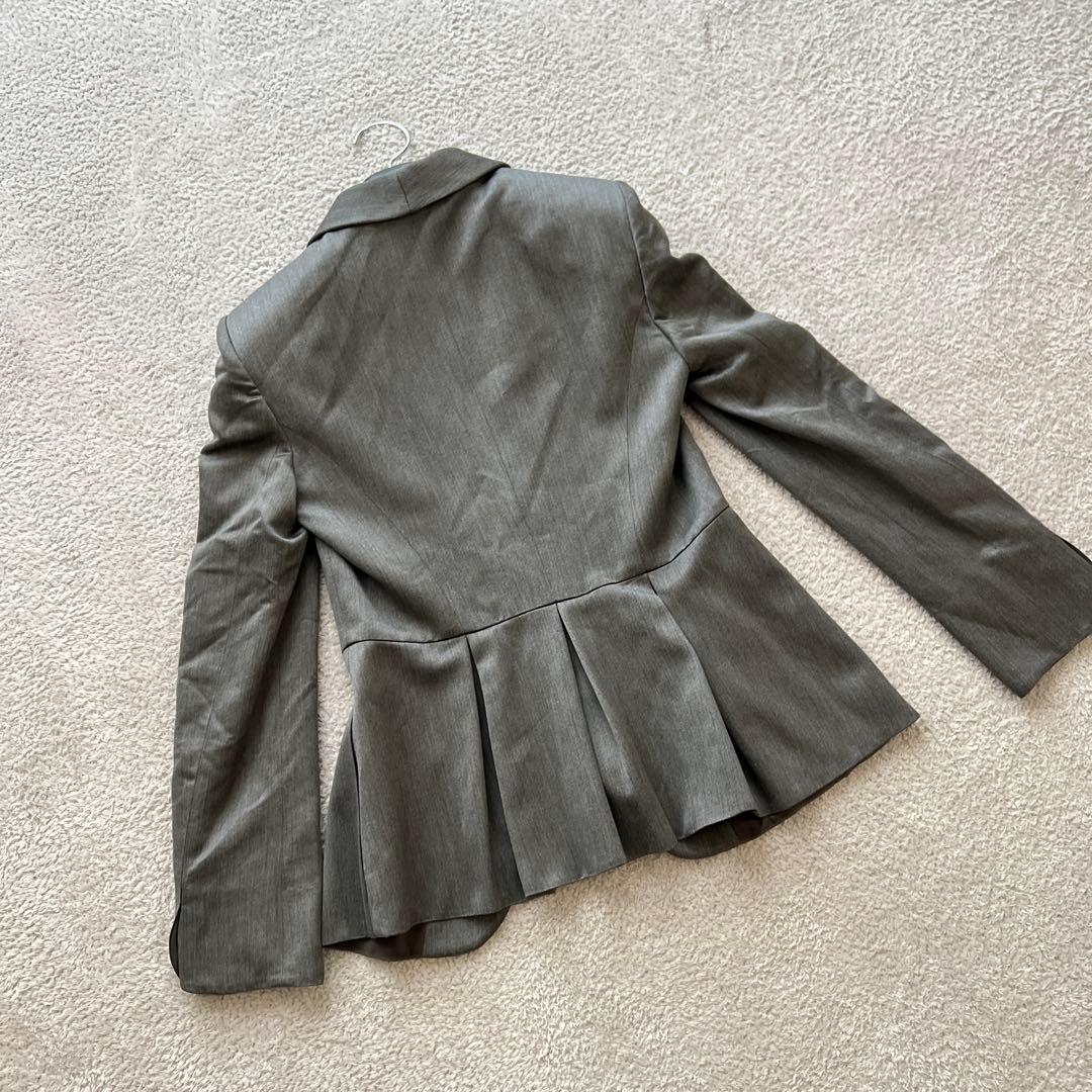 新品✨エンポリオアルマーニ　テーラードジャケット　バックデザイン　40 シルバー