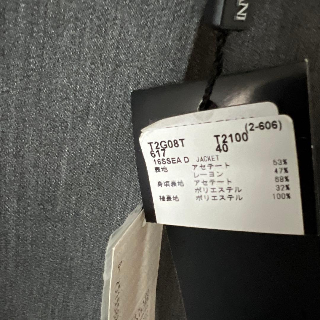 新品✨エンポリオアルマーニ　テーラードジャケット　バックデザイン　40 シルバー