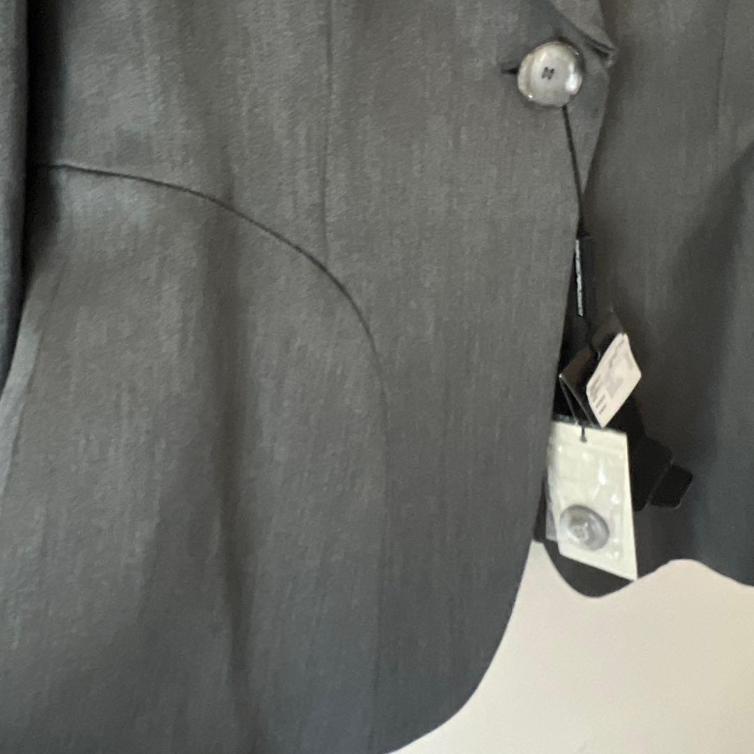 新品✨エンポリオアルマーニ　テーラードジャケット　バックデザイン　40 シルバー