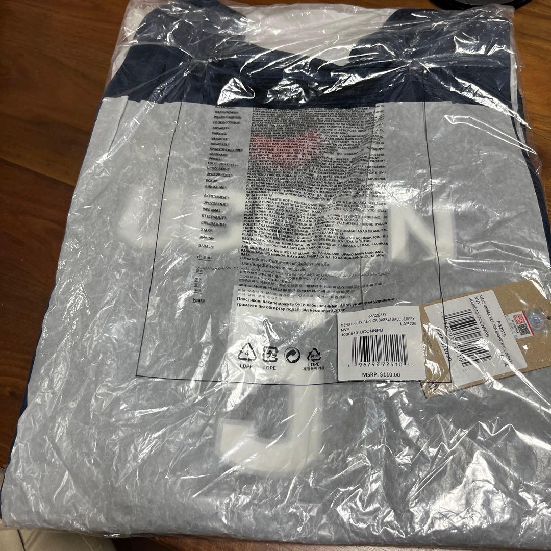 UConn Huskies バスケットボールジャージ #5