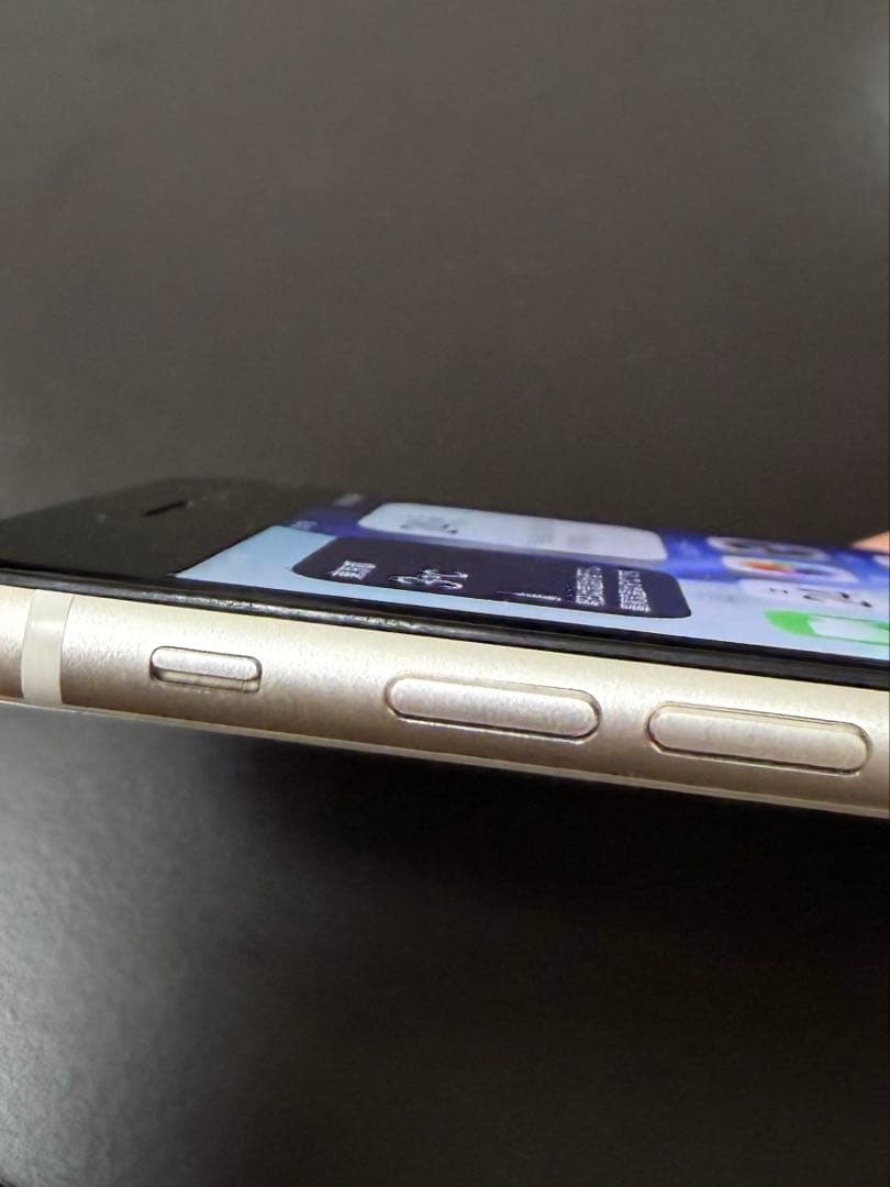 iPhone SE第3世代 64GB SIMフリー スターライト