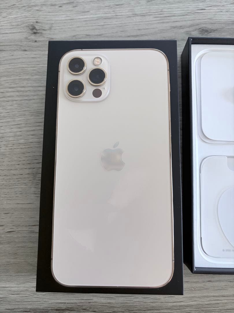 Apple iPhone 12 Pro ゴールド 本体　256GB