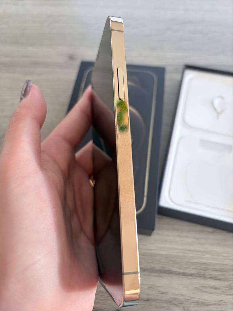 Apple iPhone 12 Pro ゴールド 本体　256GB