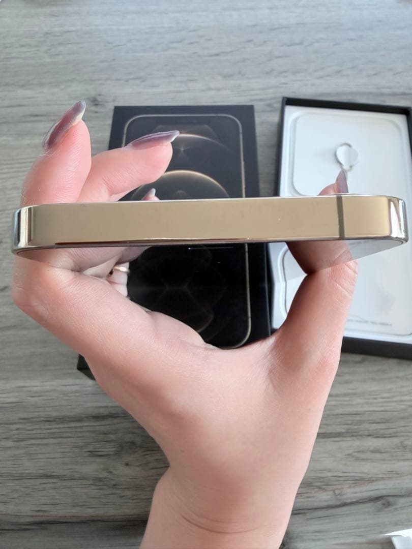 Apple iPhone 12 Pro ゴールド 本体　256GB