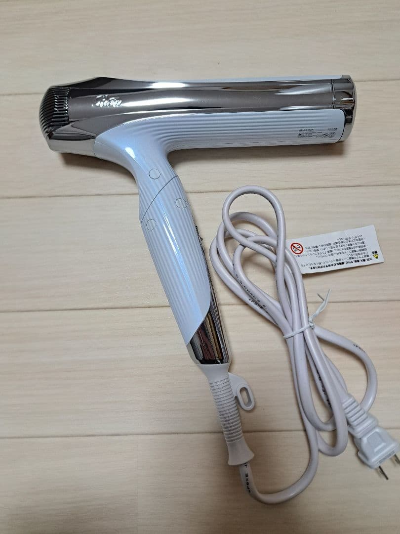 リファ ドライヤースマートW ダブル Refa 2024年製 海外対応