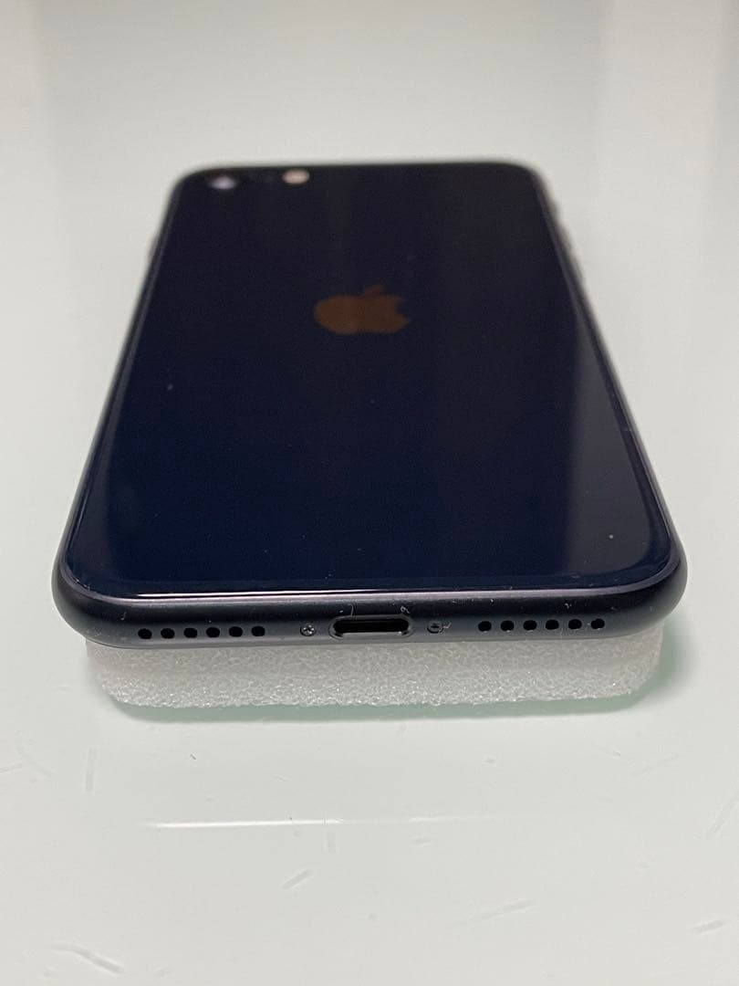 iPhone SE 第3世代 64GB ミッドナイト バッテリー100%