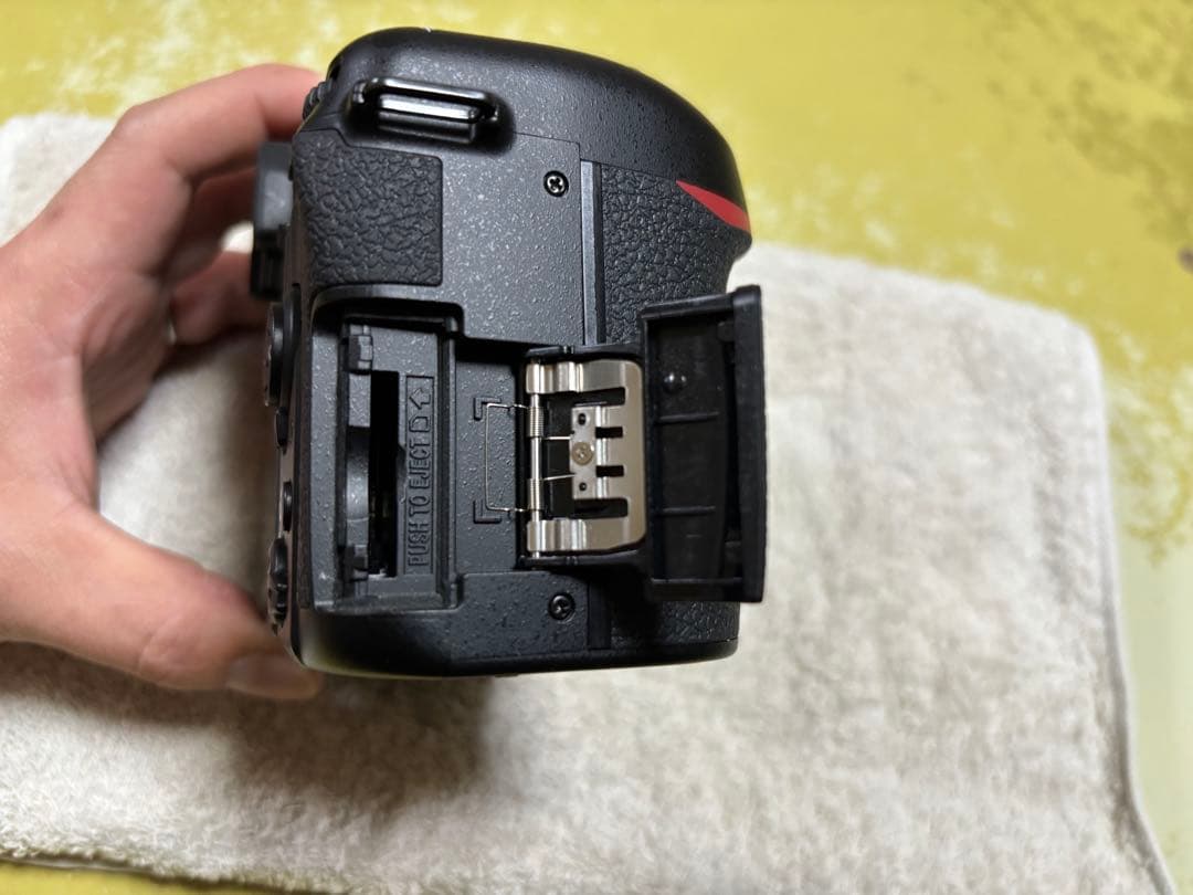 Nikon D7500 デジタル一眼レフカメラ 本体　過度な値下げ不可