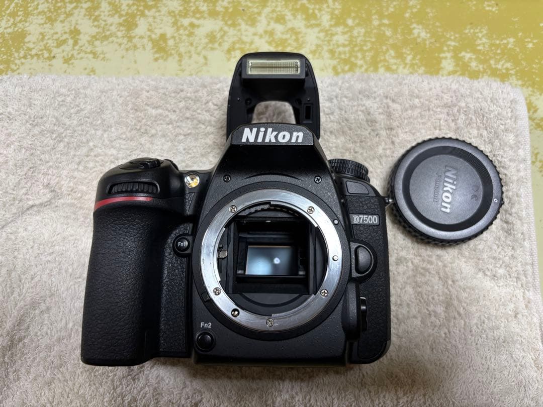Nikon D7500 デジタル一眼レフカメラ 本体　過度な値下げ不可