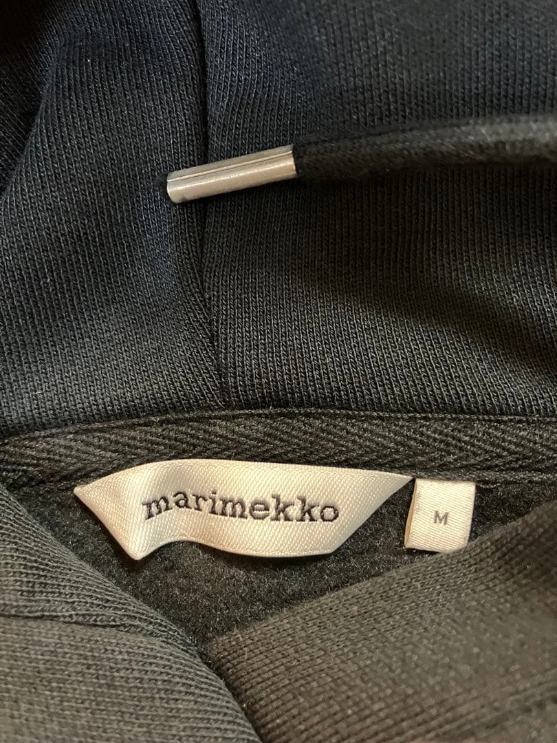 マリメッコパーカー