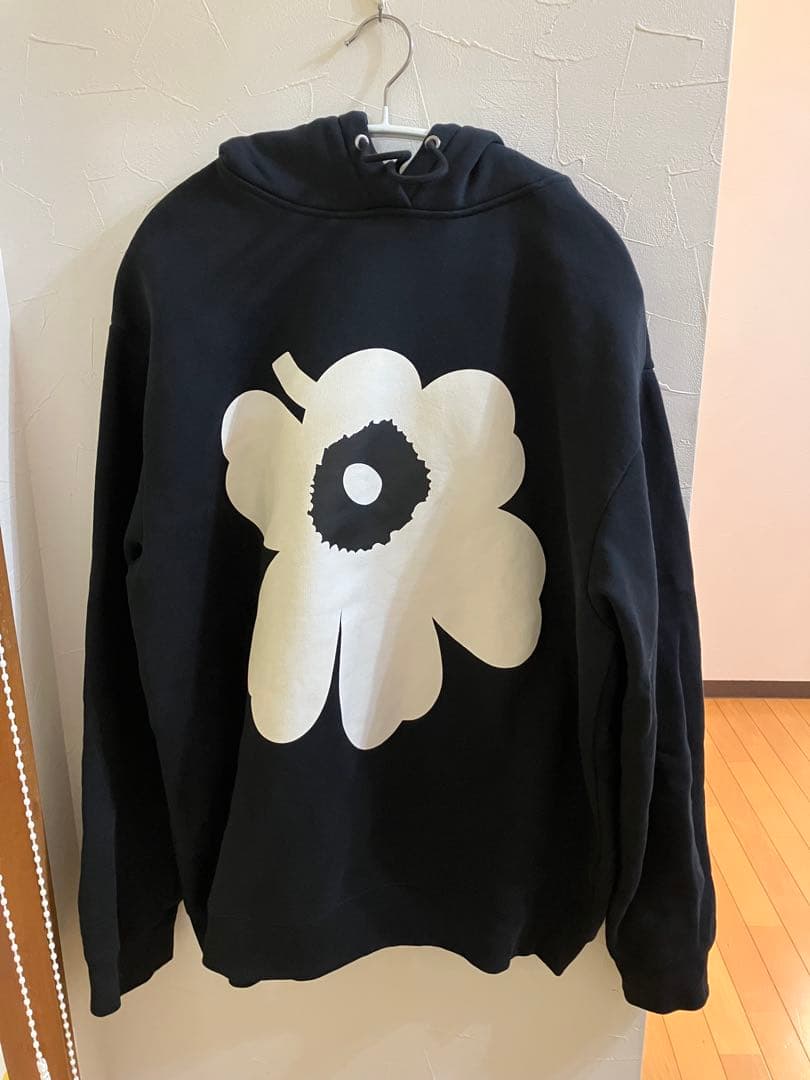 マリメッコパーカー