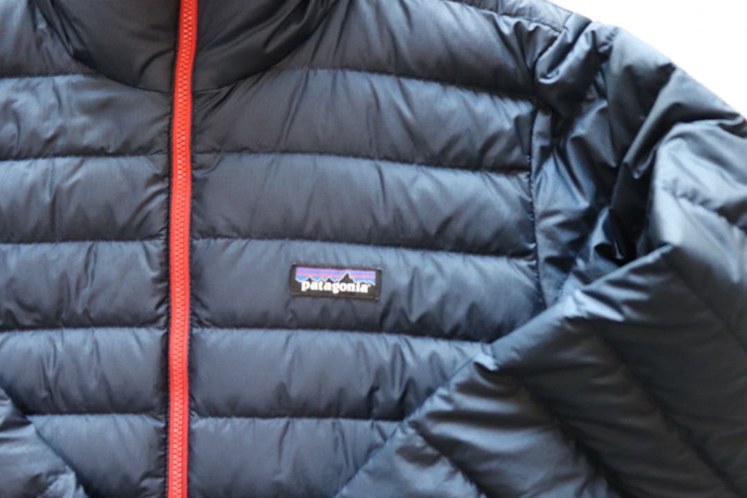 【リペアシート付】パタゴニア ダウンセーターフーディ M 紺×赤 84701