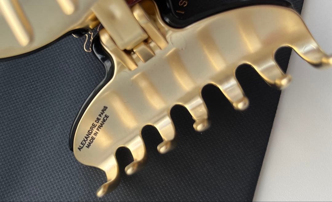 アレクサンドルドゥパリ ヴァンドームクリップ M 黒 ゴールド スワロ 新品