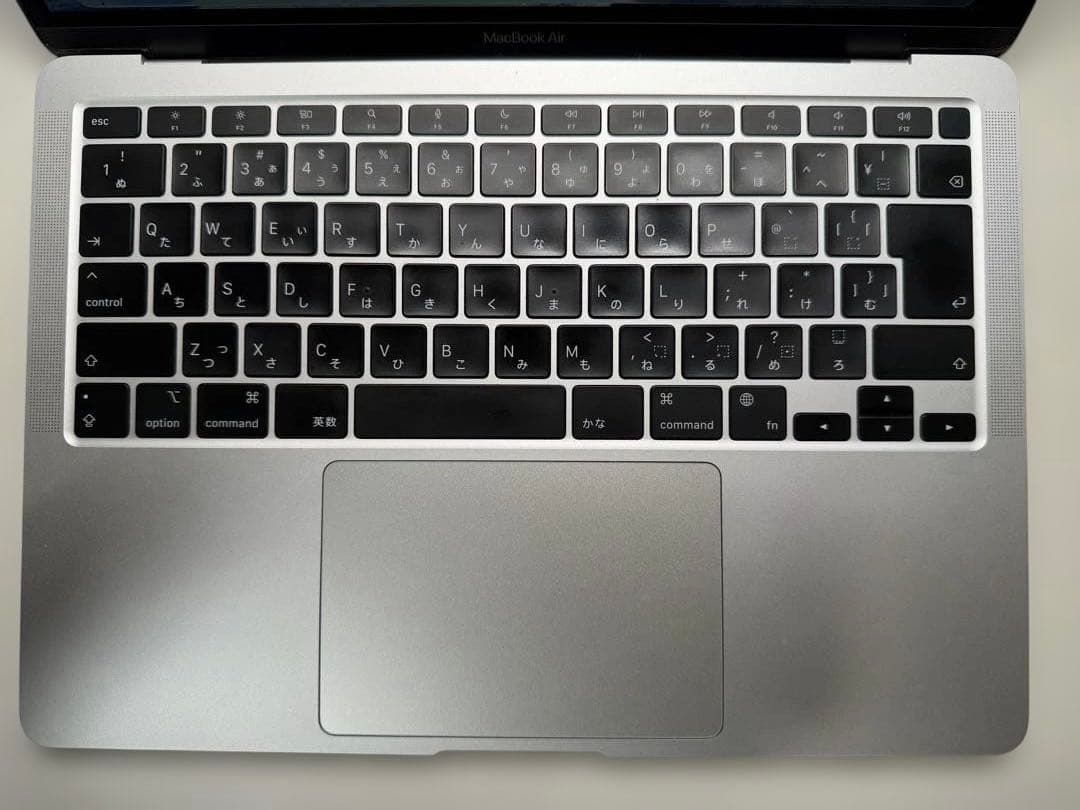 MacBook Air M1（2020）8GB / 512GB