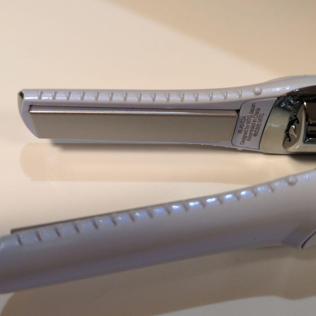 美品★ReFa ストレートヘアアイロン ホワイトー USBケーブル付き