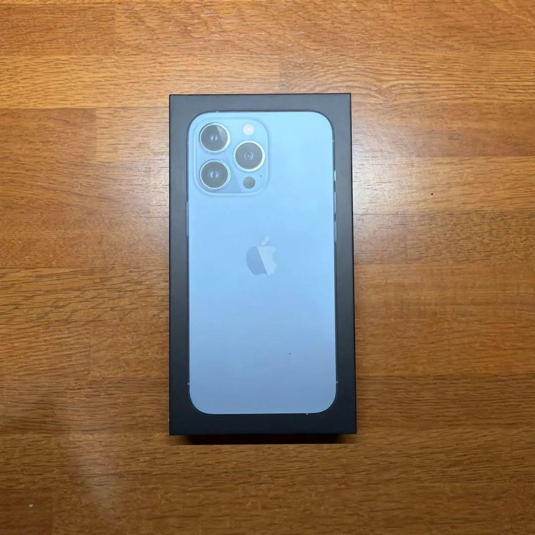 【人気機種】SIMフリー iPhone 13 Pro シエラブルー256gb