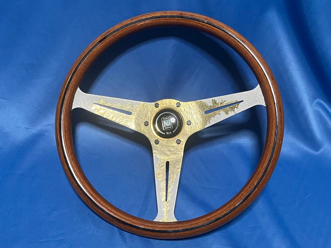 み*】様 【ジャンク品】ナルディ（NARDI）クラシックウッド ステアリング 3