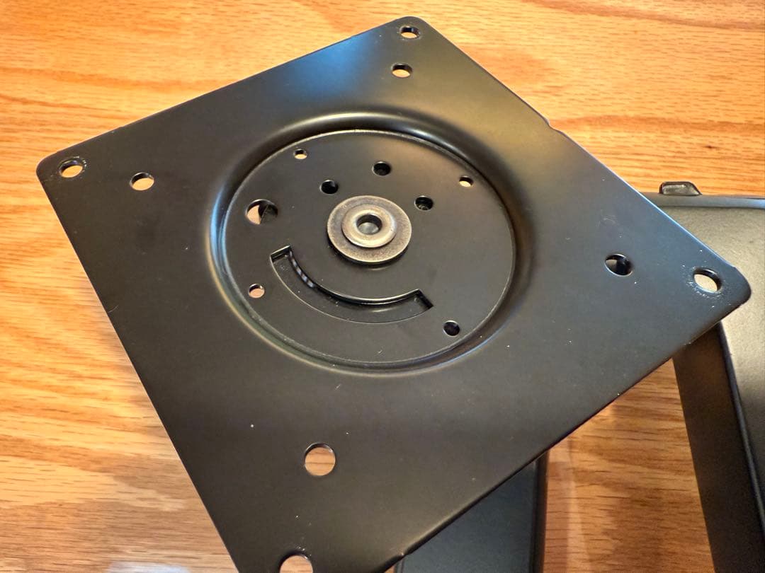 【美品】Amazonベーシック モニターアーム シングル-ディスプレイタイプ