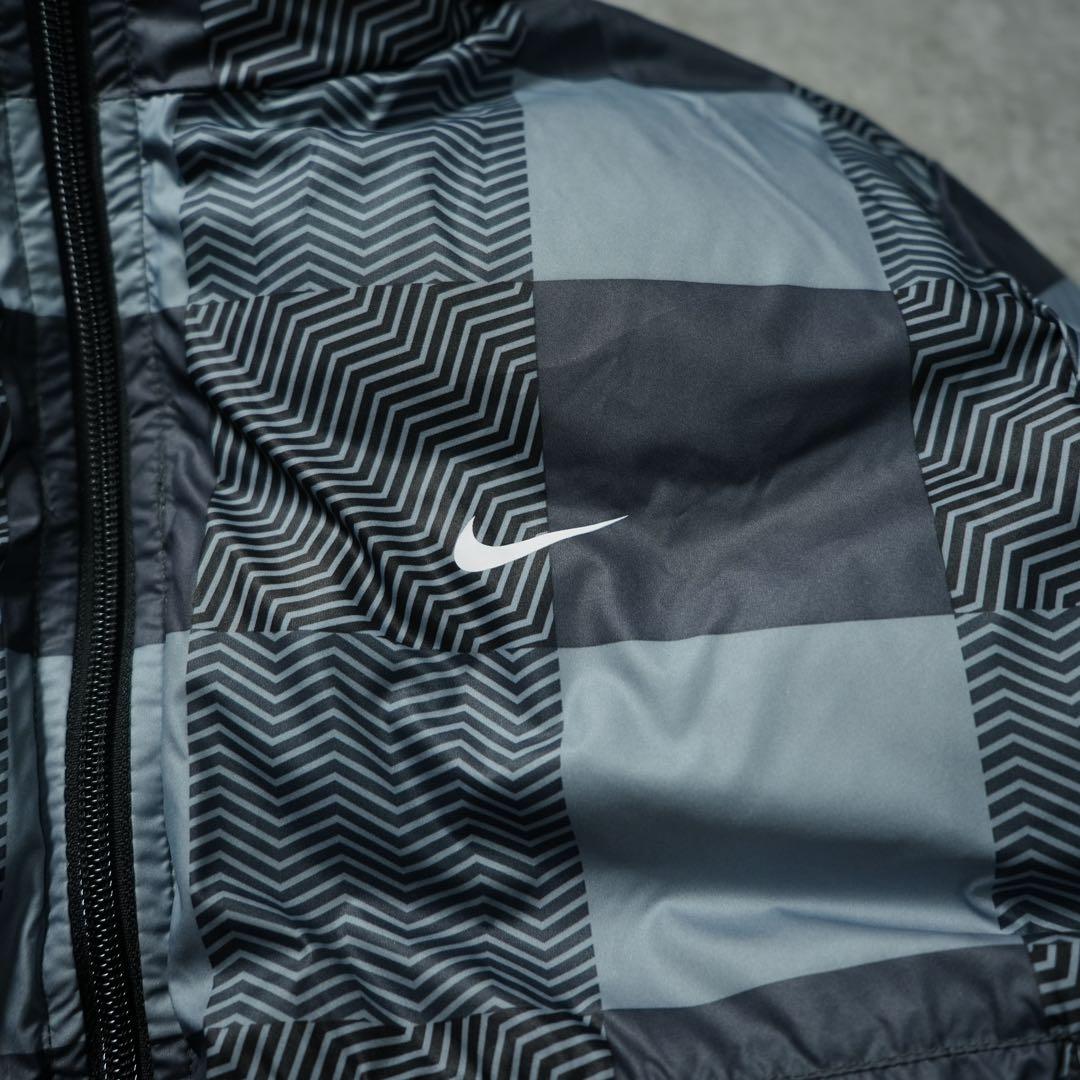 00s NIKE 肉厚ダウンジャケット リバーシブル ブラック チェック柄 短丈