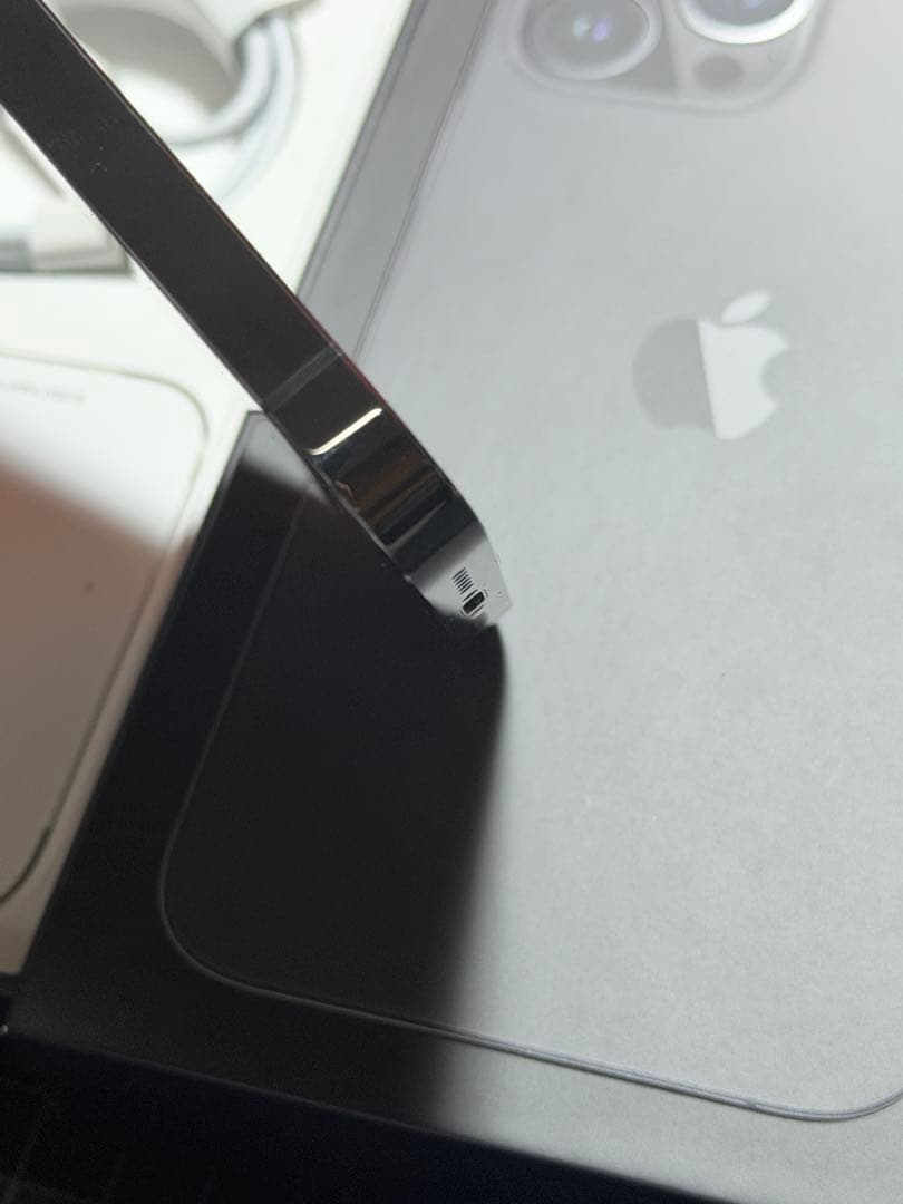 Apple iPhone 13ProMax スペースグレー 本体 充電ケーブル付