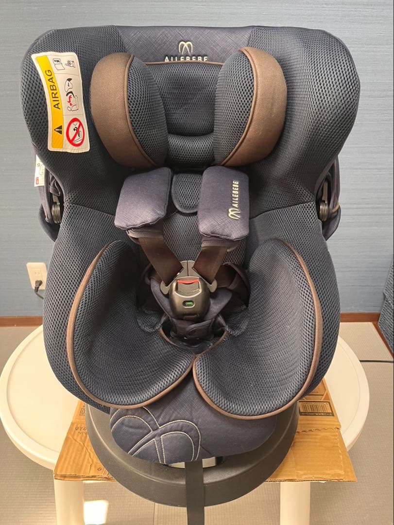 エールべべ　カーメイト　クルット5iグランス　ブルーブラン