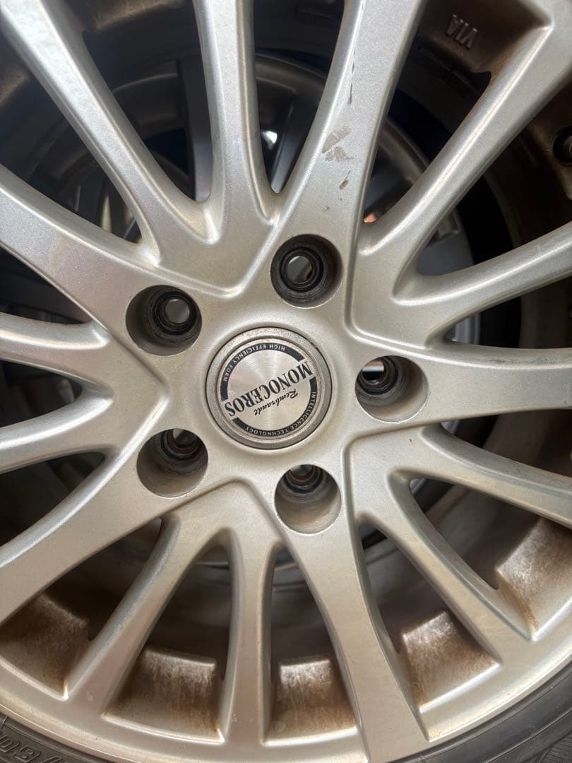 スタッドレスタイヤ 195/60R16 MONOCOQUEホイール付き