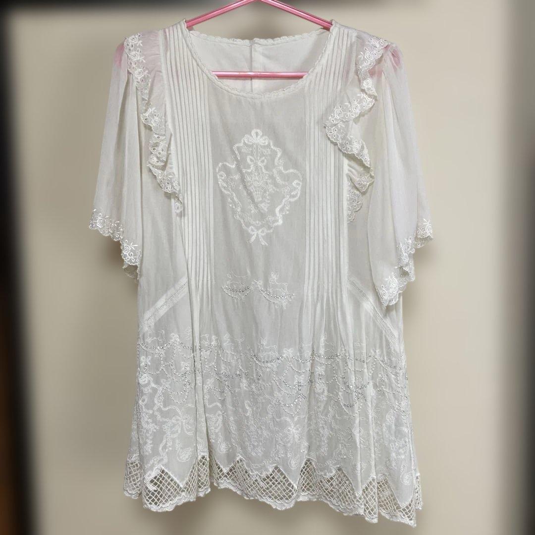 猫・うさぎレース装飾付きホワイトチュニック フランシュリッペ