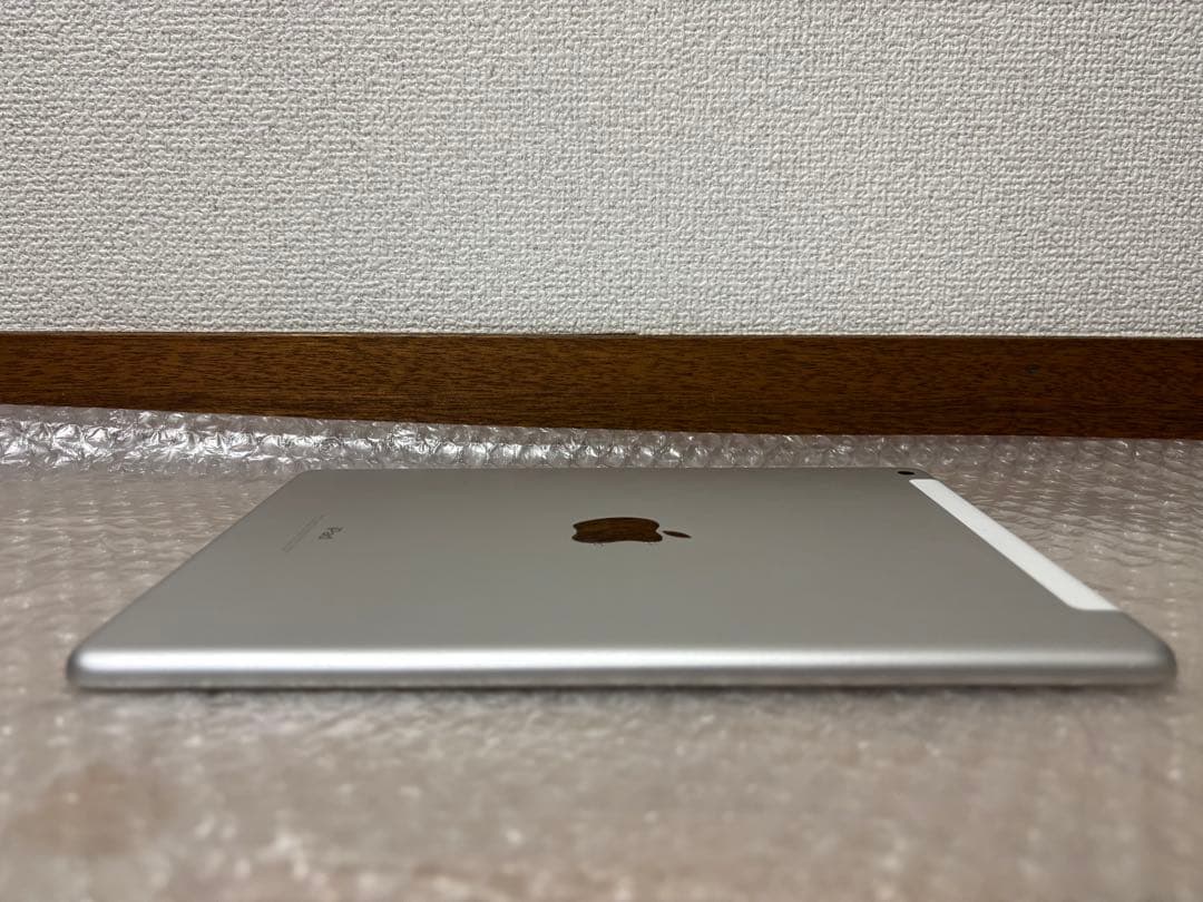 iPad本体 apple iPad 6 Wi-Fi cellular