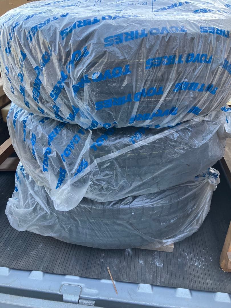 [静岡手渡し]デリカD5ホイールスタッドレスタイヤ4本セット