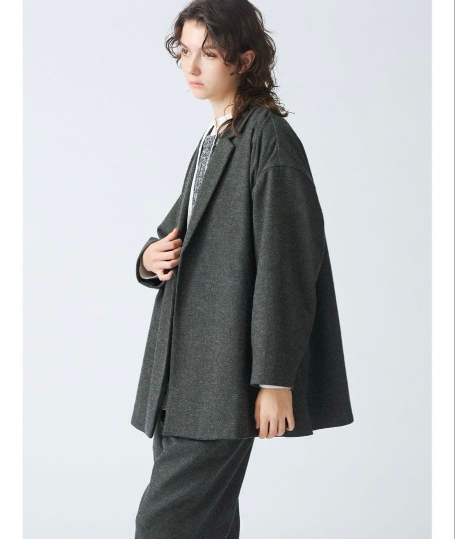 ウールブレンドテーラードジャケット