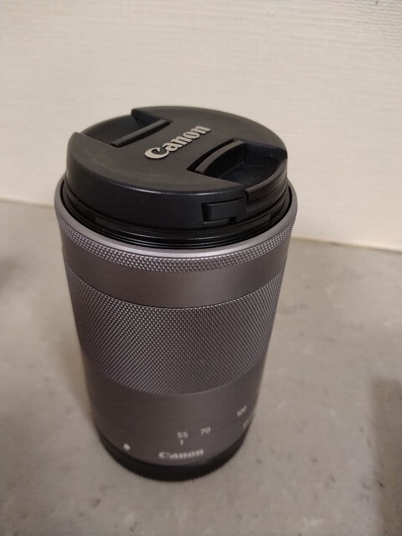 Canon　EOS M100　ミラーレスカメラ　レンズキット　ホワイト