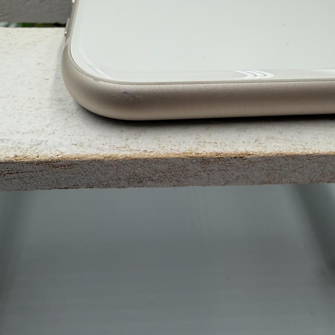 iPhone SE第3世代 64GB スターライト 398